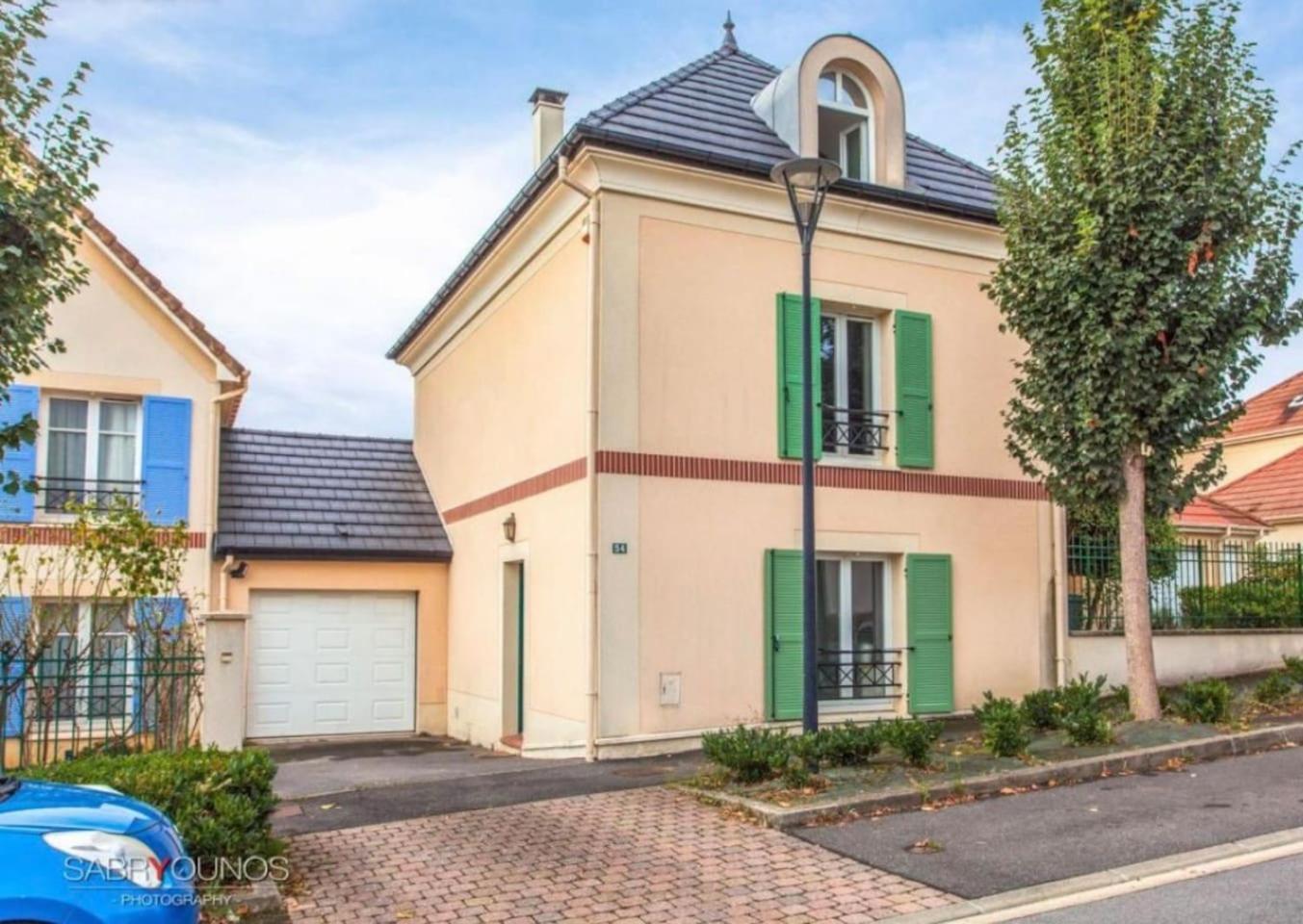 Family Disney House Magny-le-Hongre Esterno foto